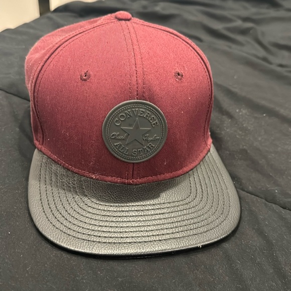 Converse SnapBack - Picture 1 of 3